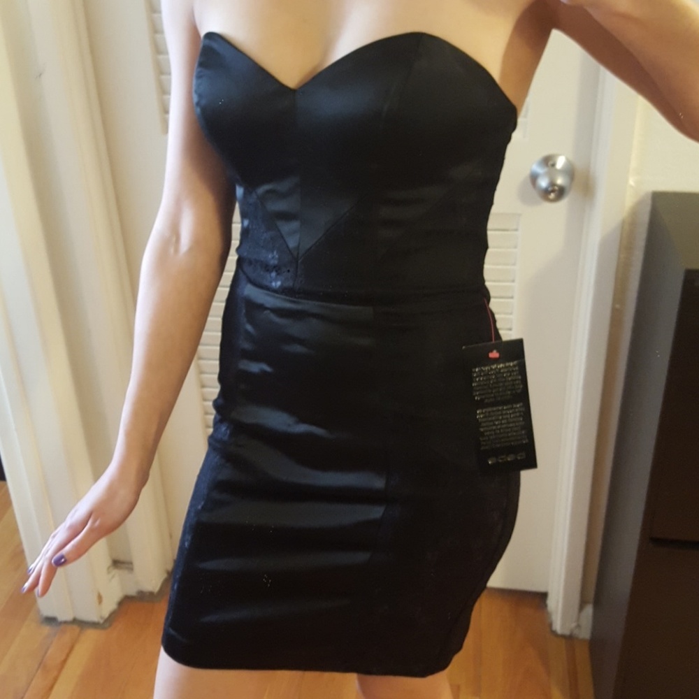 Bebe - Black Lace Strapless Dress